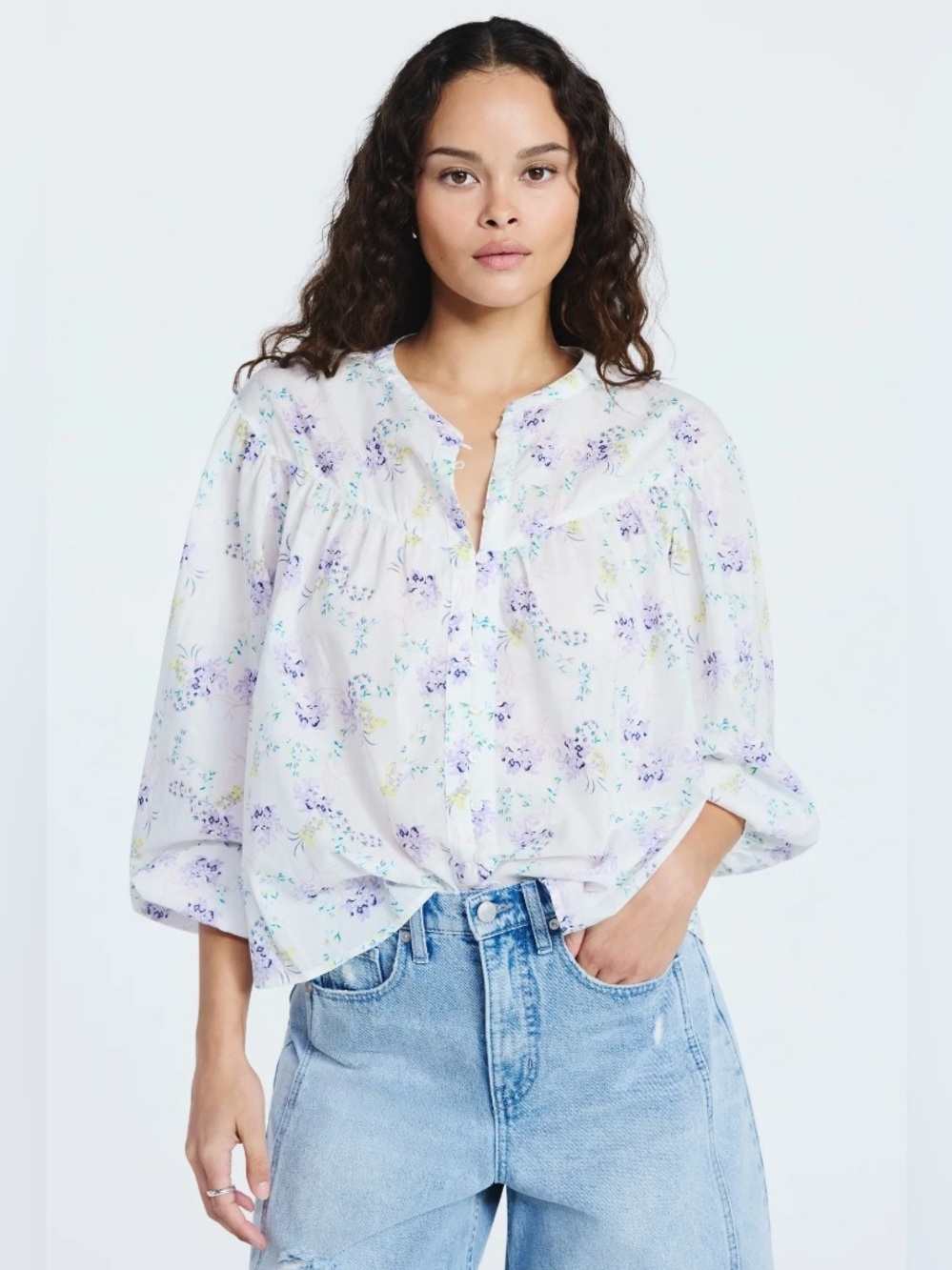 NWT Scoop White Lavender Floral Button-Front Blouse